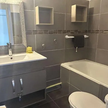 2 Pieces Ensoleille, Vue Sur Port, Proche - Cap D'agde - Fr-1-249-437 Apartment